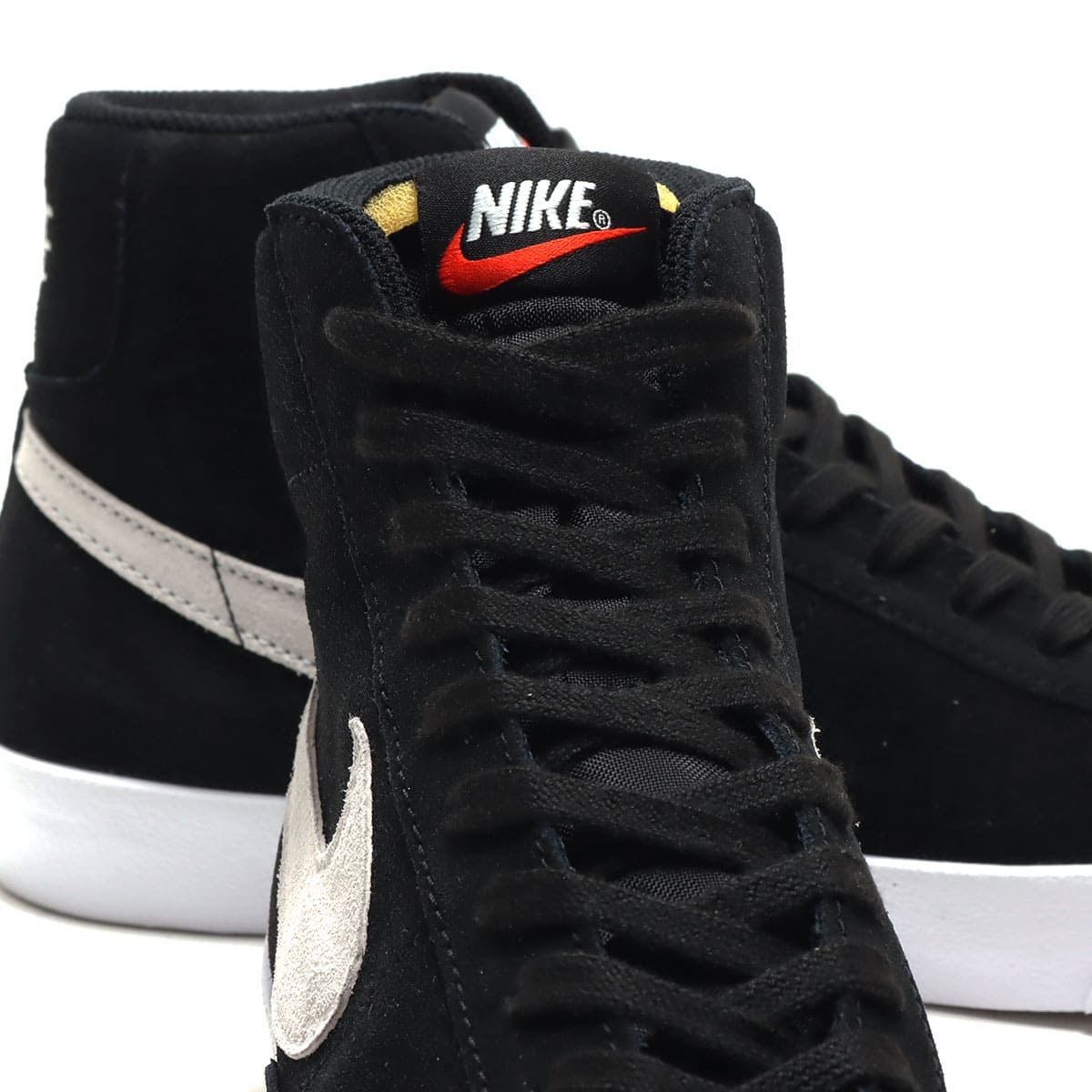NIKE BLAZER MID '77 SUEDE BLACK/PHOTON DUST 20FA-I（ナイキ