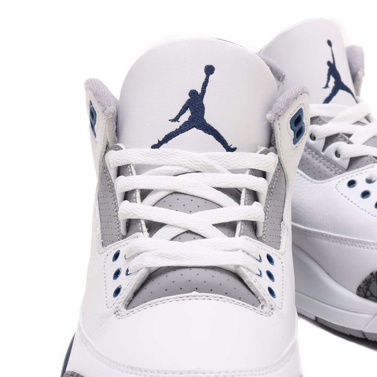 JORDAN BRAND AIR JORDAN 3 RETRO WHITE/MIDNIGHT NAVY-CEMENT GREY