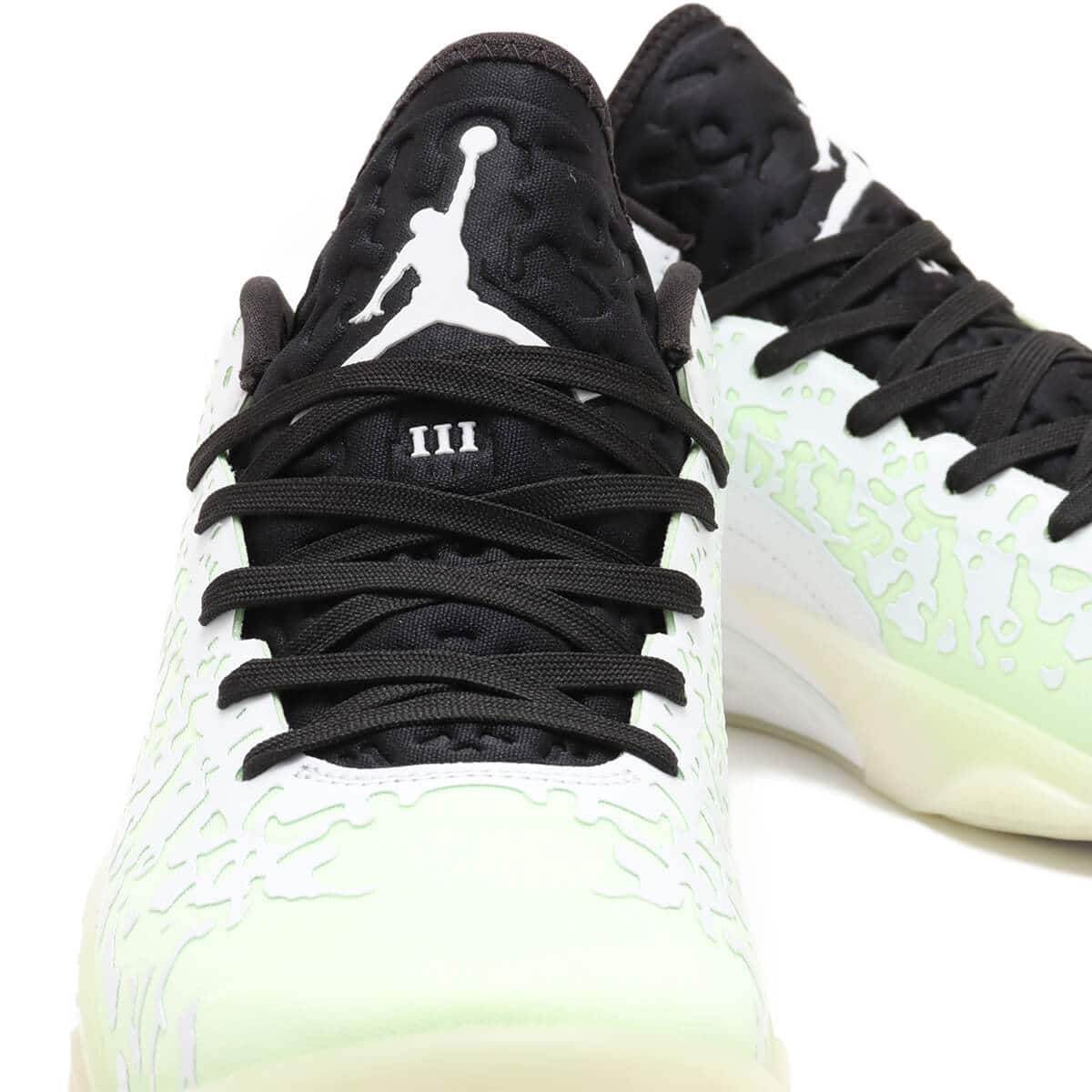 JORDAN BRAND JORDAN ZION 3 PF WHITE/WHITE-BLACK-BARELY VOLT