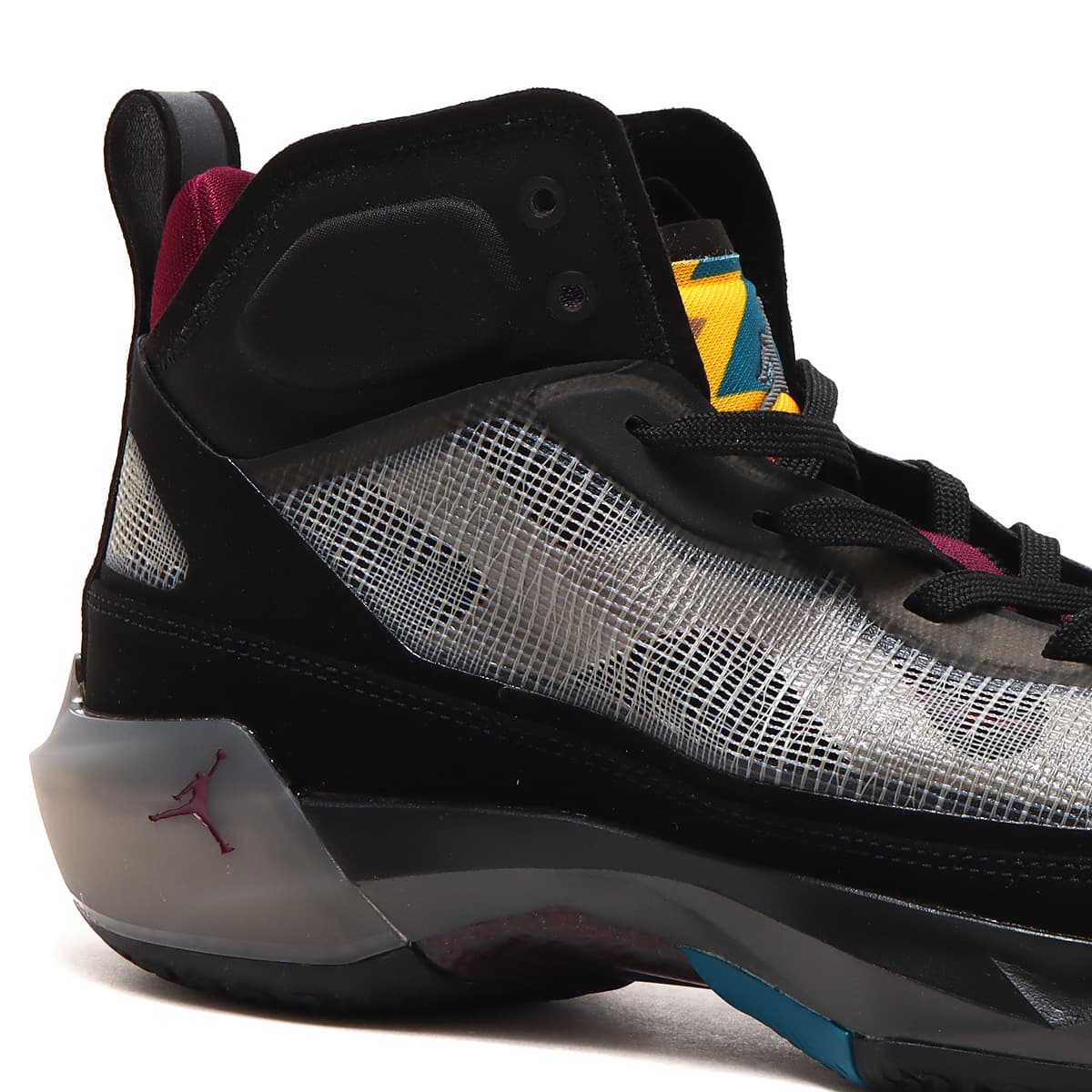 JORDAN BRAND AIR JORDAN XXXVII PF BLACK/BORDEAUX-MIDNIGHT FOG