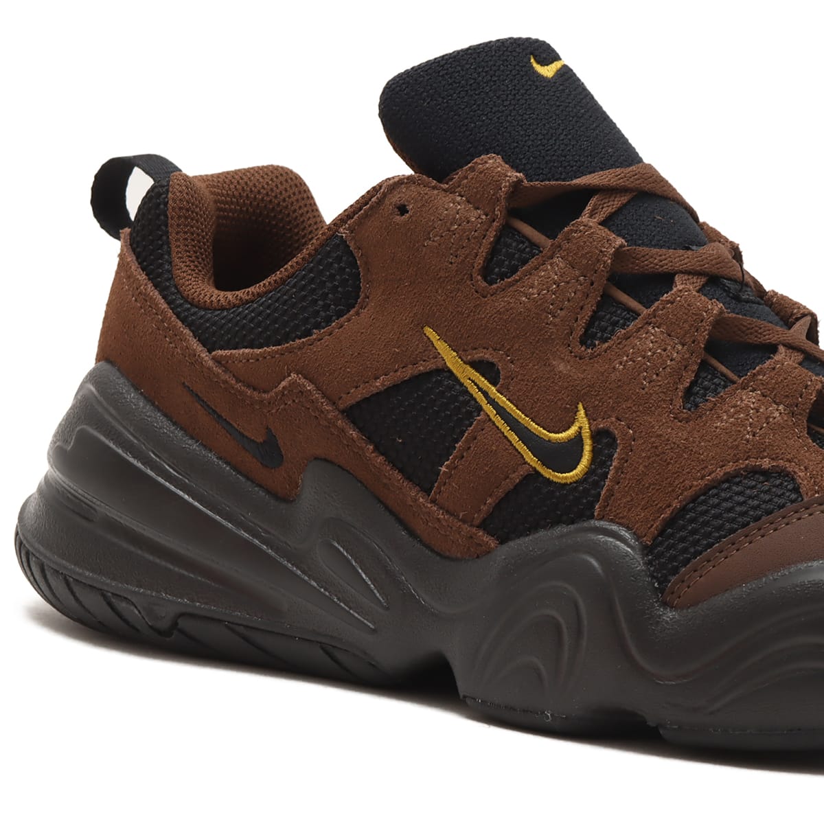 NIKE TECH HERA CACAO WOW/BLACK-BRONZINE（ナイキ テック ヘラ
