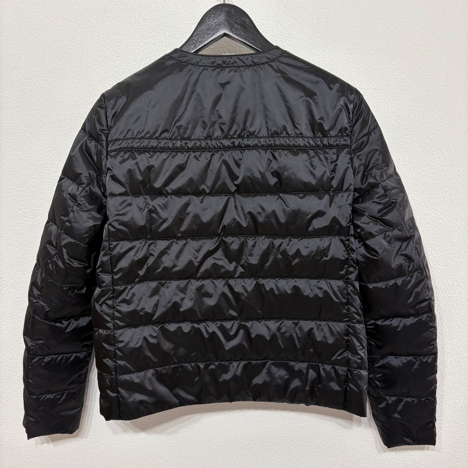 極美品 PRADA プラダ ダウンジャケット ノーカラー 三角ロゴプレート