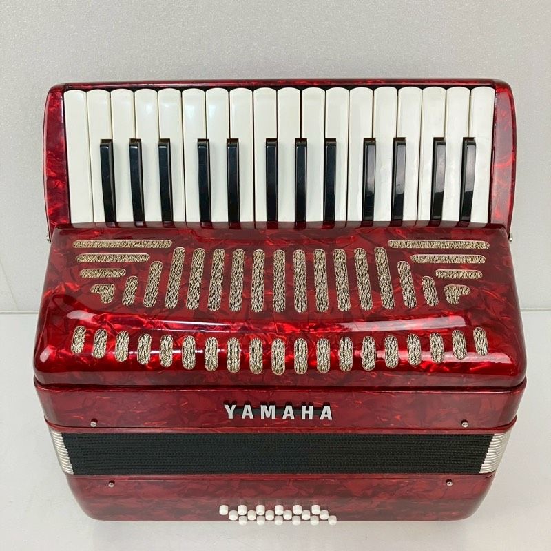 YAMAHA ヤマハ アコーディオン YA-18 25鍵盤 赤 8905 ケース付き