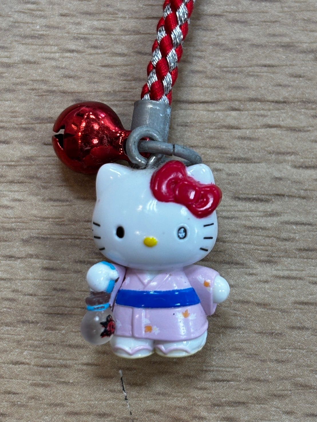 d*3様 ハローキティ熱海限定根付ストラップ 熱海 d*3様 ハローキティ