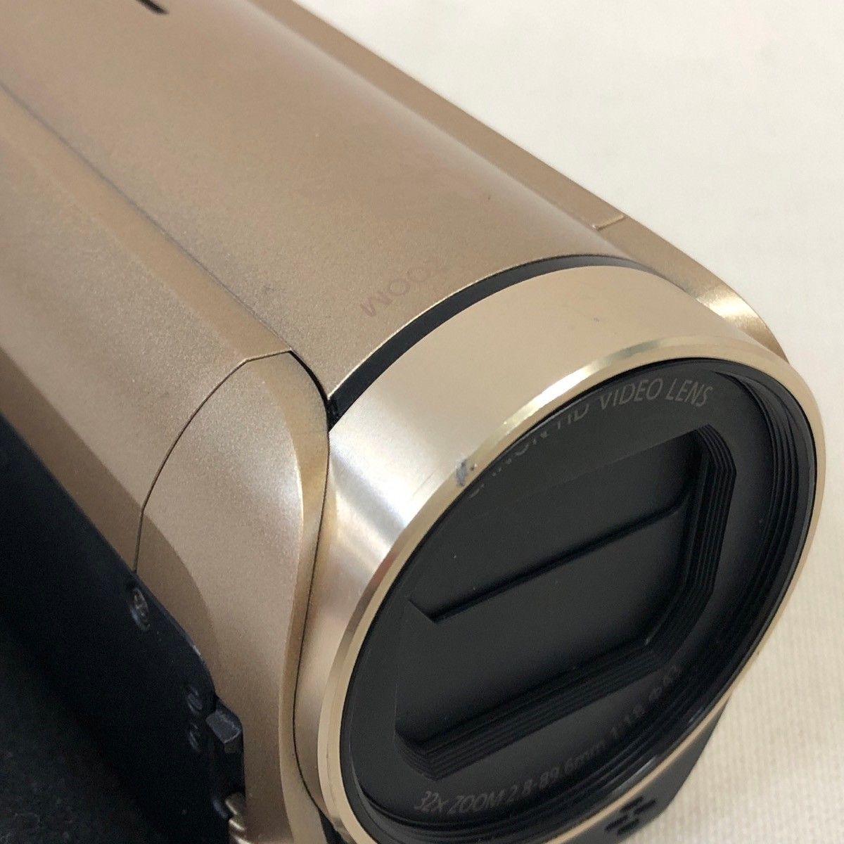 Canon キャノン ビデオカメラ iVIS HF R62 光学32倍ズーム ベージュ