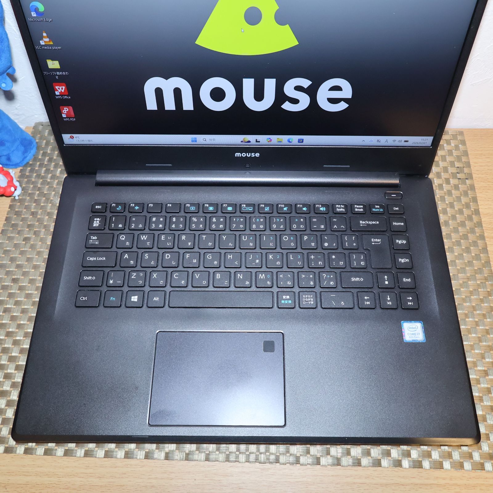 ほぼ新品！Win11高年式2023！メ8G/SSD/フレームレス/無線/カメラ ほぼ