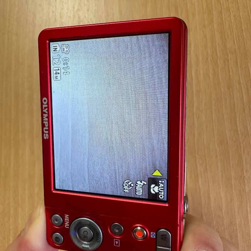 Olympus VG-120 レッド コンパクトデジタルカメラ 1400万画素 光学5倍