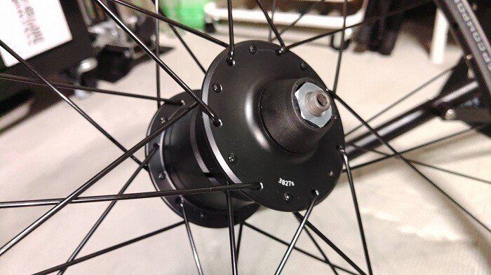 ハブダイナモタイプのホイールでフロントライトの煩わしさにSay
