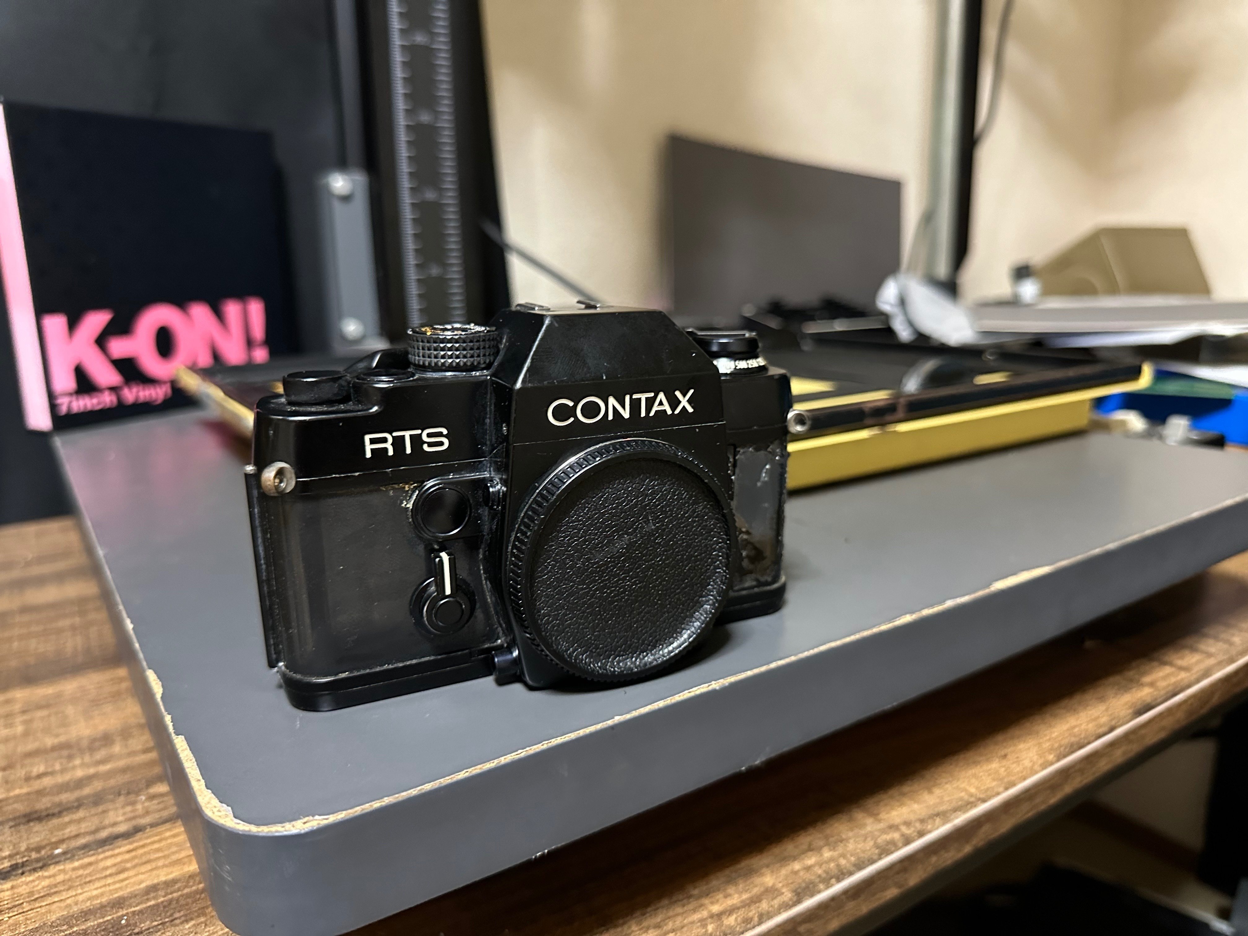 35mmカメラは突然降ってくる？ CONTAX RTSを使い始めた話｜小鳥遊宏太