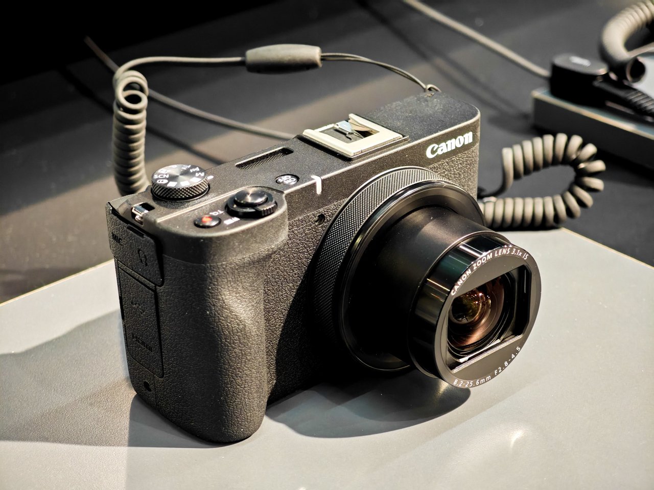 Canon 新製品「PowerShot V1」コンパクトカメラ｜Photographer non🐤