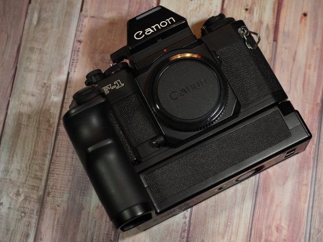 カメラ沼の深淵」 Canon new F-1 ｜saphirinus