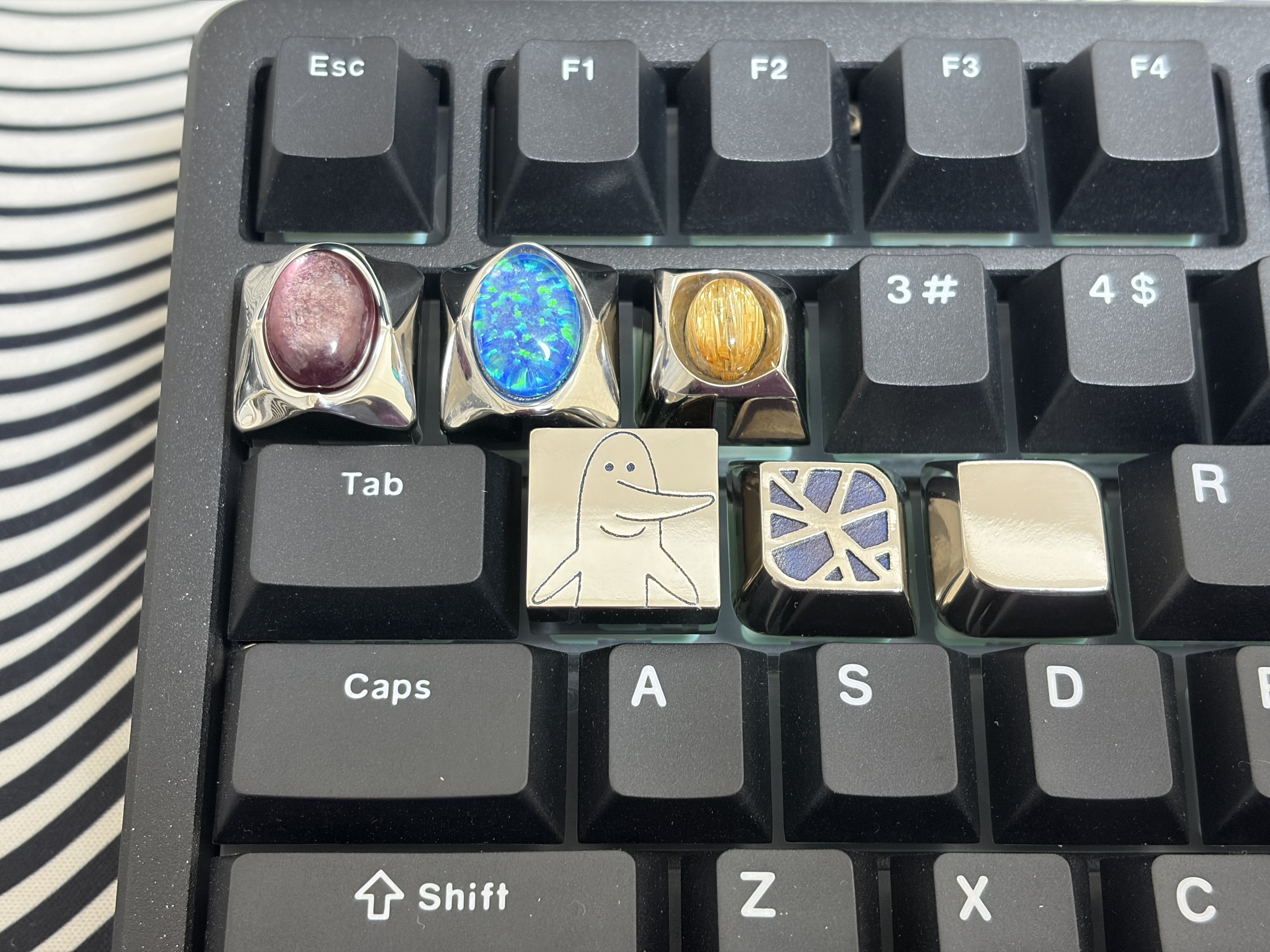 自作キーボード：新しい挑戦を続けた2025年｜蓮乃 紫