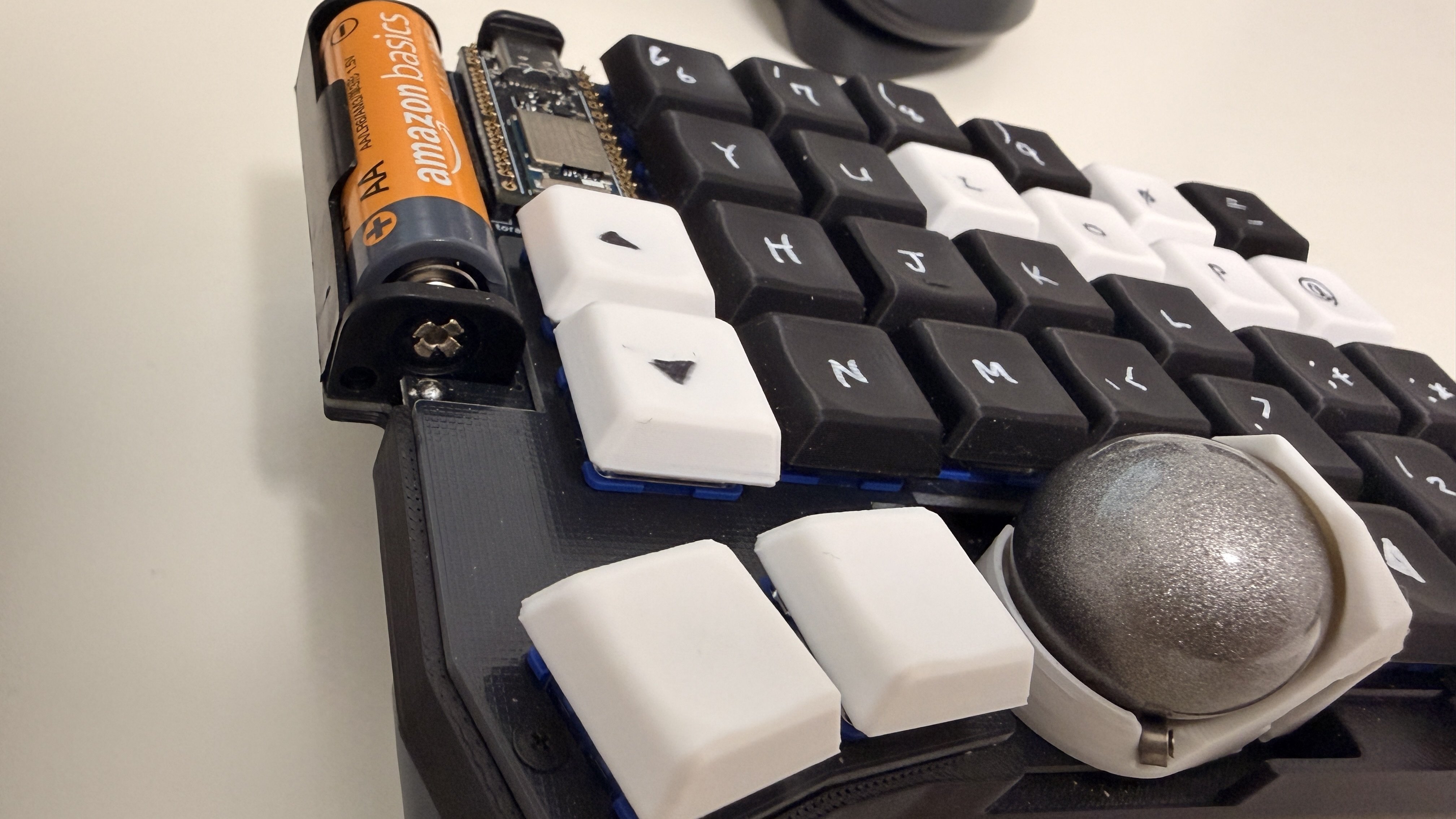 torabo-tsukiという分割キーボードを買いました｜ササノキ