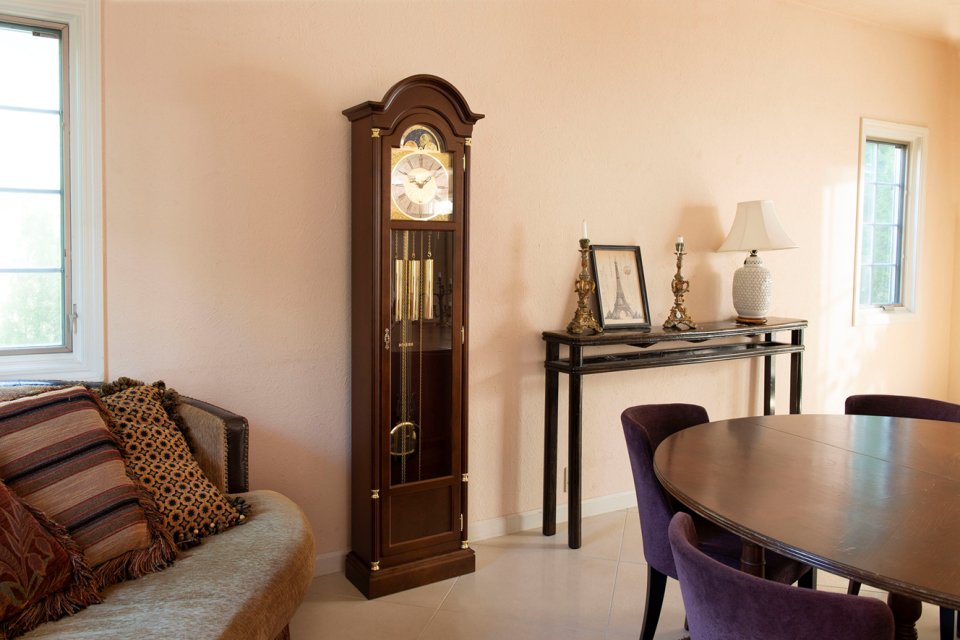 ドイツ発祥のクロック「ウルゴス」より究極のインテリア・ホール