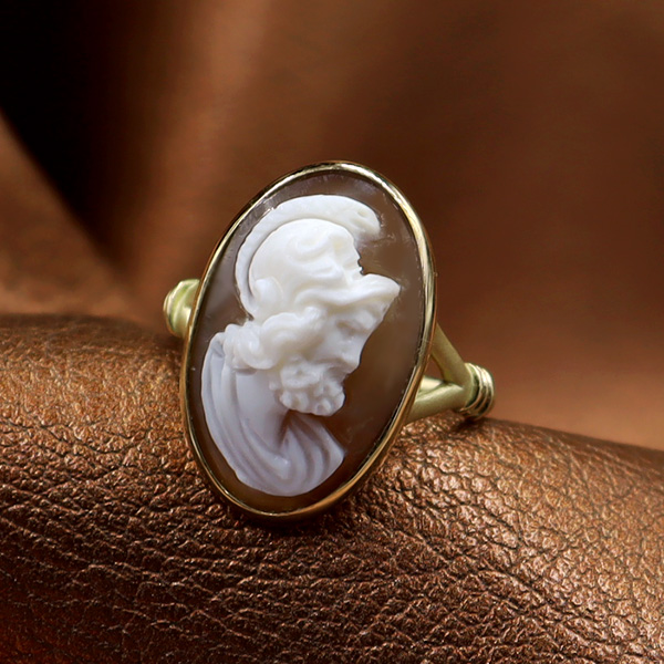 カメオ彫刻家ジュテス氏のアンティークデザイン カメオリングのご紹介