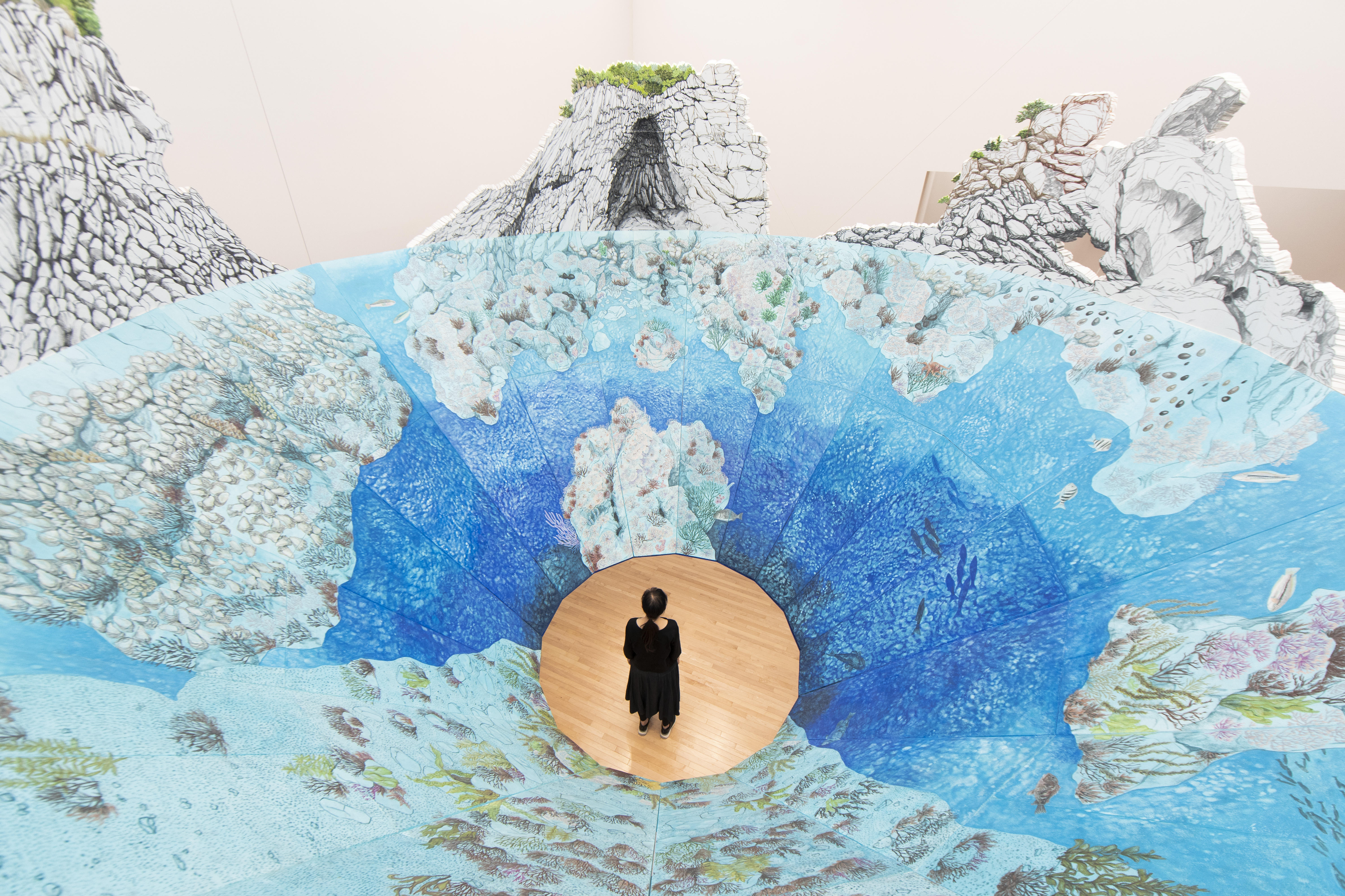 康夏奈 作品展レビュー】彼女そのものが宇宙であったようにおもう