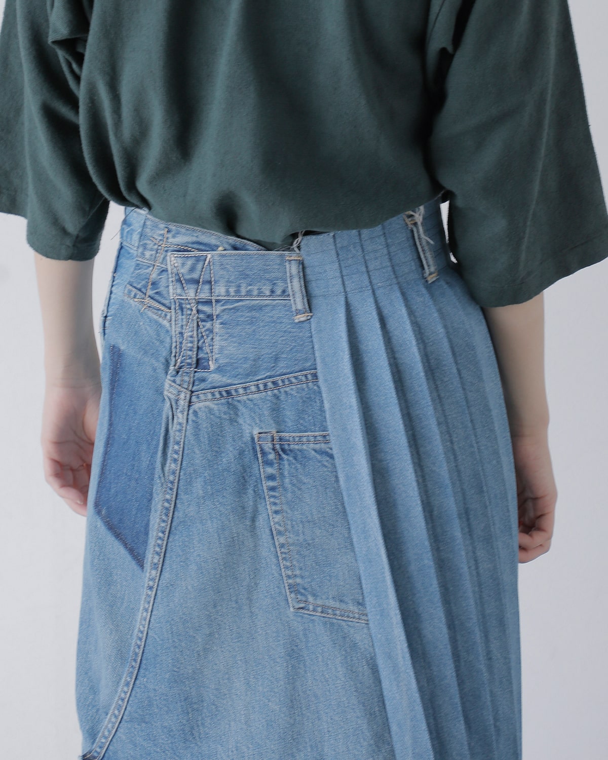 KURO クロ リメイク デニム プリーツ スカート “REMAKE DENIM MARK VI