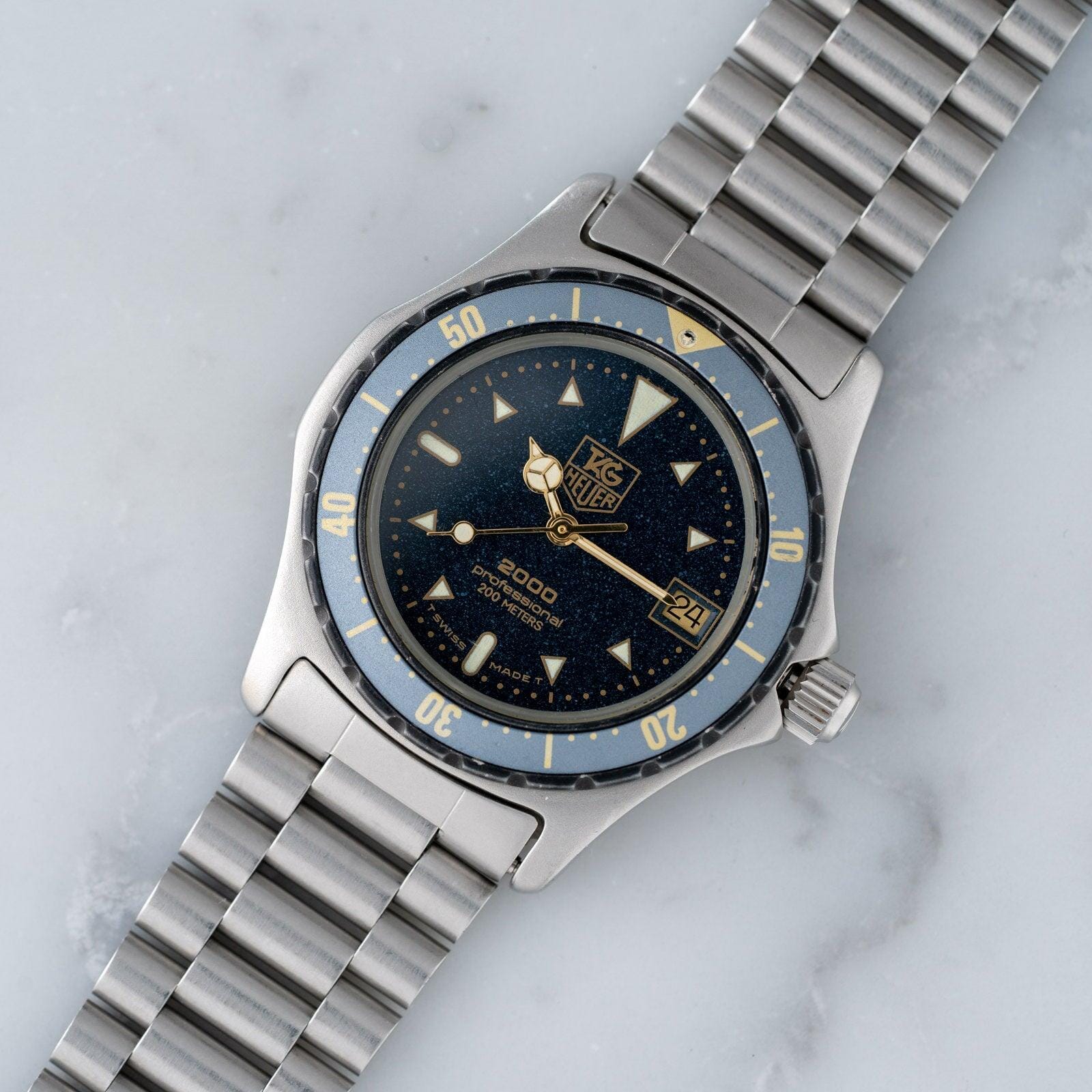 タグホイヤー 2000 プロフェッショナル 972.613 ムーンダスト ダイアル