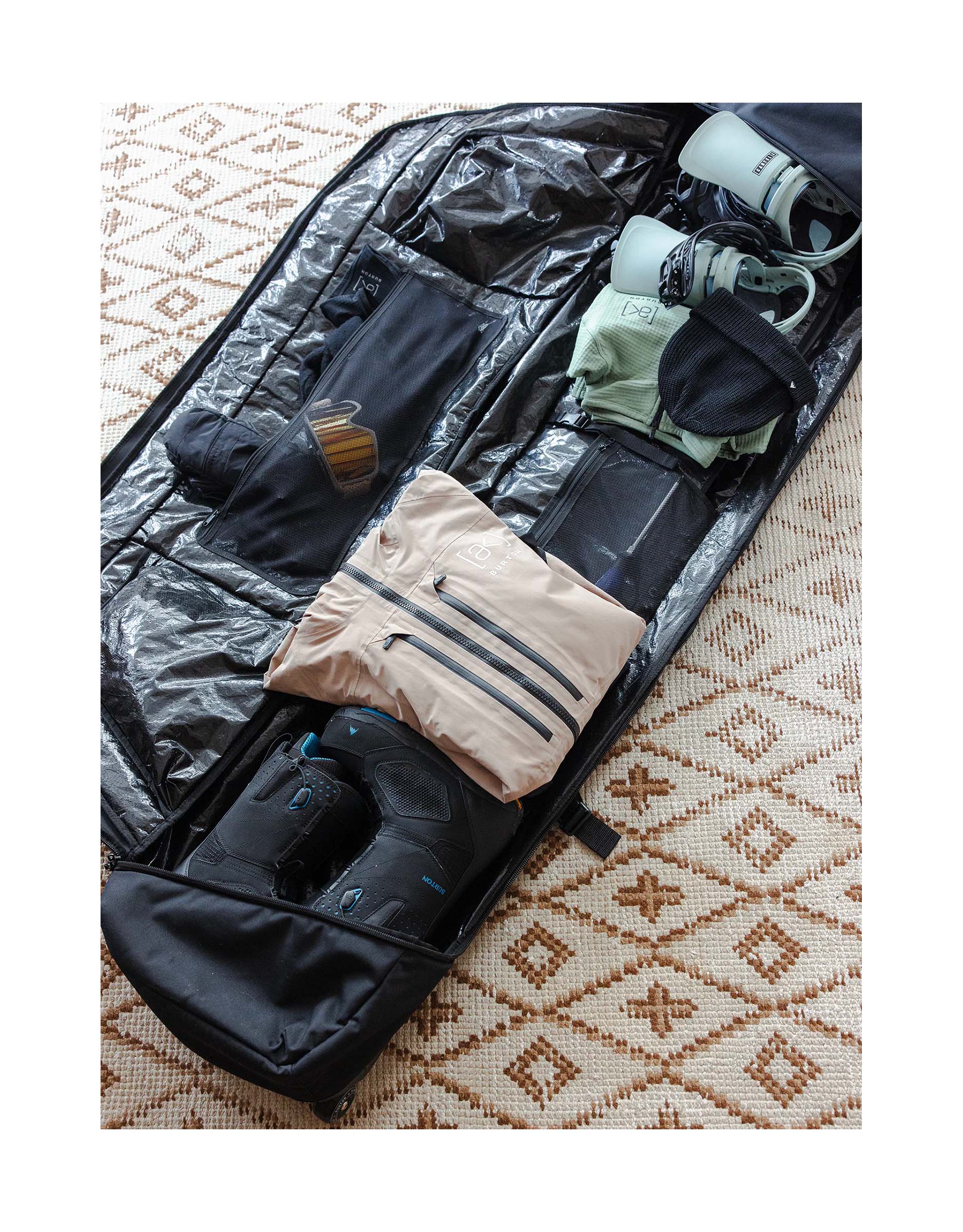 Burton Wheelie Flight Attendant Ski / Snowboard Bag | aussieskier.com