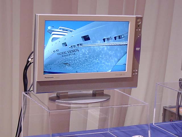 松下、スロットインDVD内蔵15/11型ワイド液晶TV