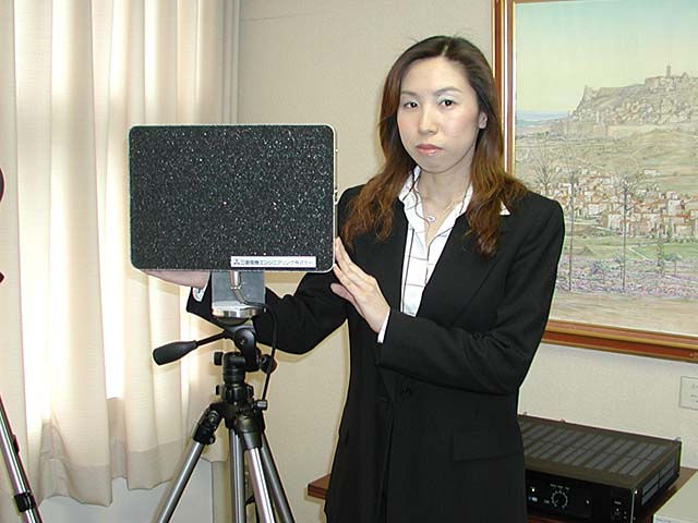 パラメトリックスピーカー 超指向性スピーカー パラメトリック