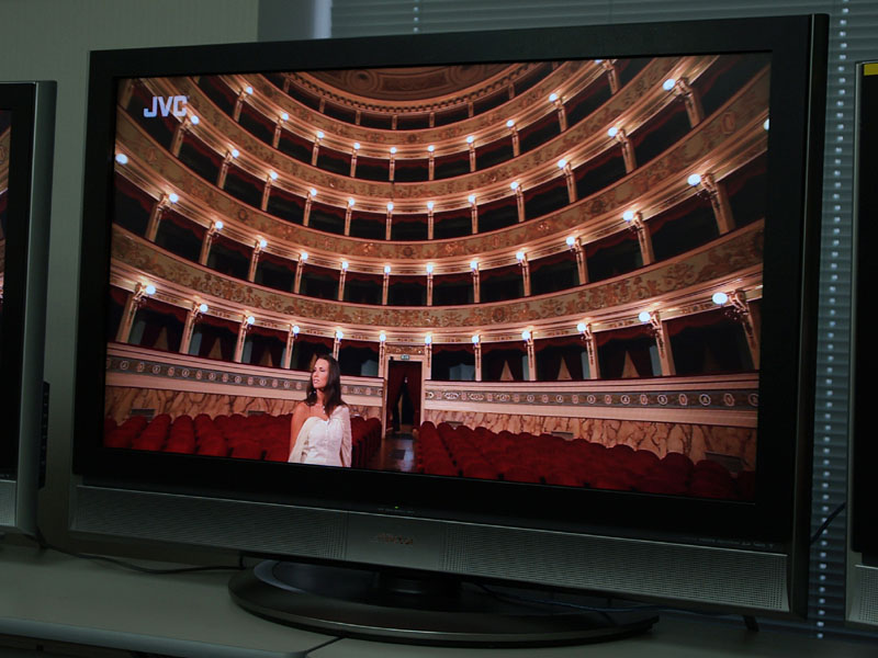 ビクター、フルHD/40型など液晶テレビ「エグゼ」新モデル