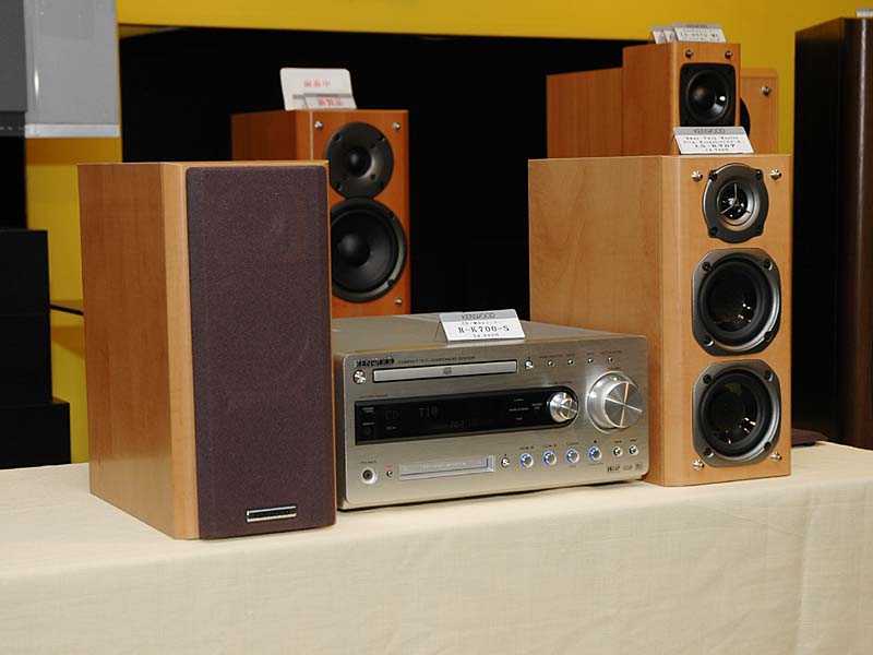 ケンウッド、自動音場補正付きCD/MDコンポの試聴会を開催