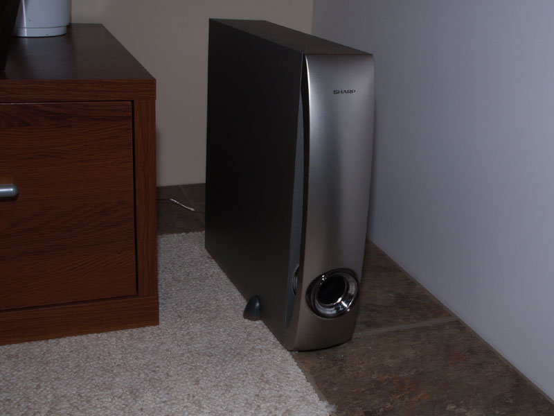 シャープ、2ユニット構成の1ビットシアターシステム