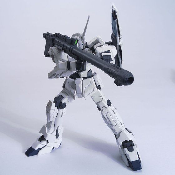 HGUC 1/144 ユニコーンガンダム ユニコーンモード│株式会社BANDAI
