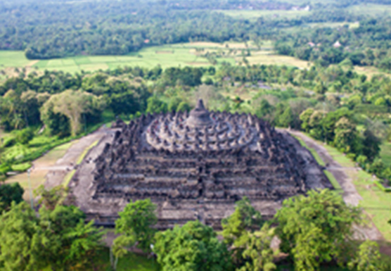 古都ジョグジャカルタで触れるボロブドゥール遺跡｜バリ王