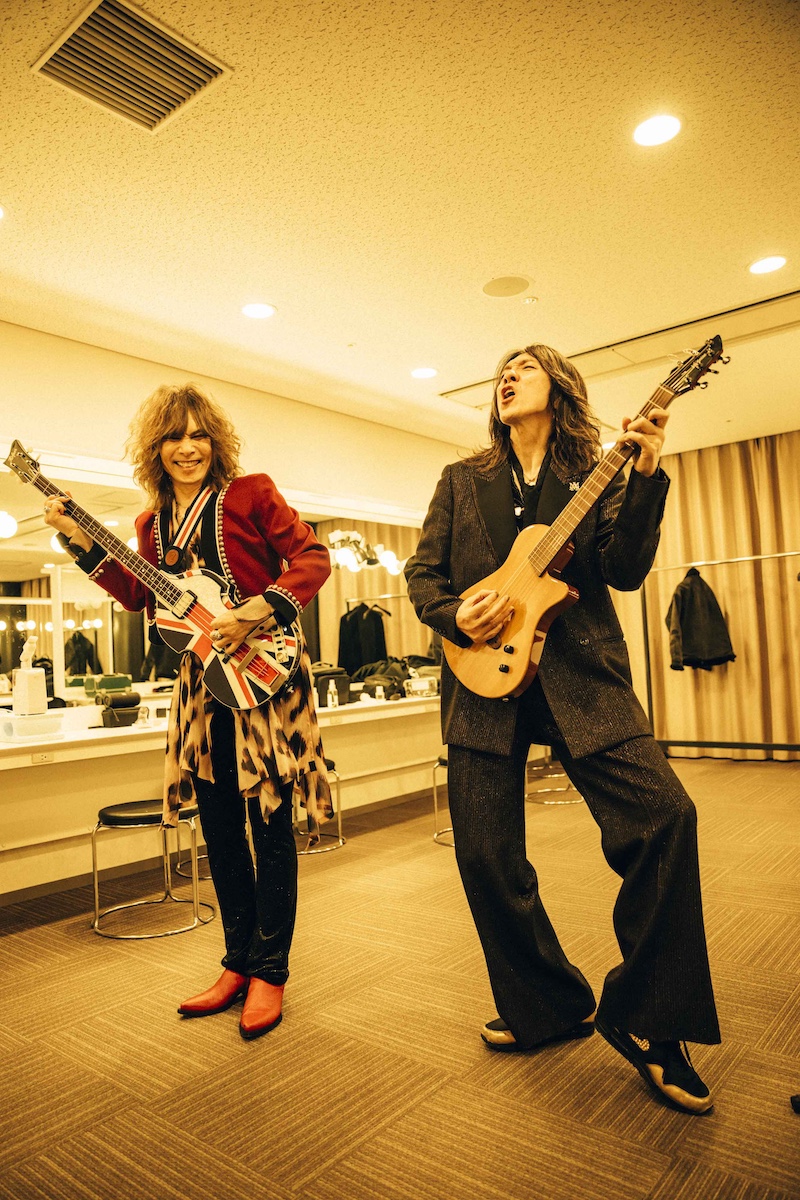 THE YELLOW MONKEY、35周年記念ツアーの熱狂を収めた写真集『IMMORTAL