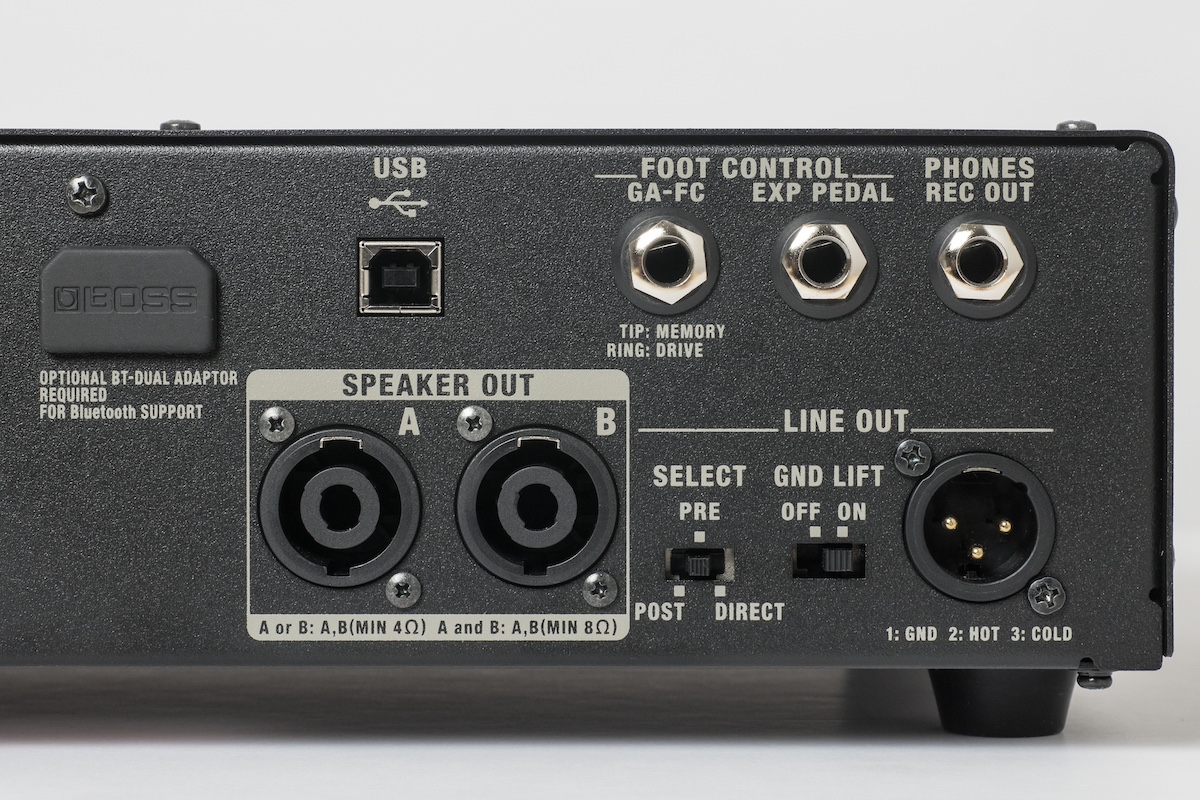 BOSSが放つ新時代の低音ギア feat.関谷友貴（TRI4TH） | ベース・マガジン