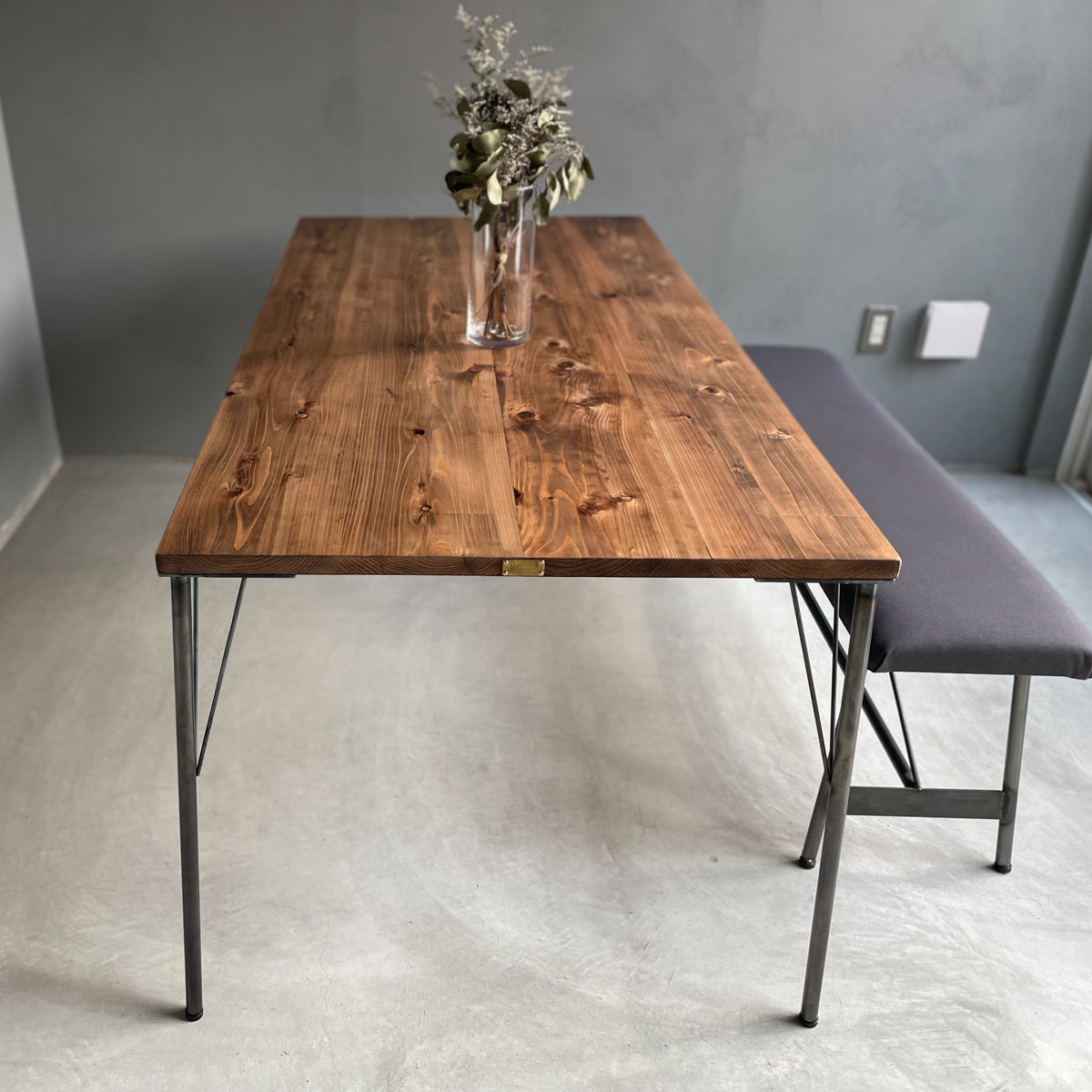 ダイニングテーブル【IR_LG_A】| オーダーメイドのアイアン家具を中心