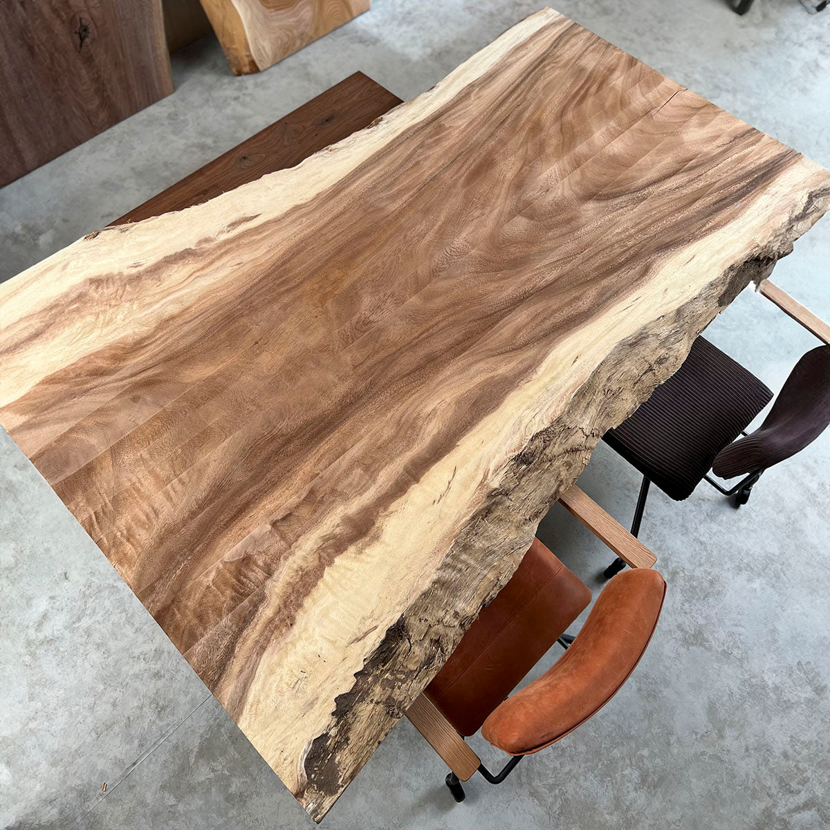 251_02.jpg?v=1720939016&width=1024