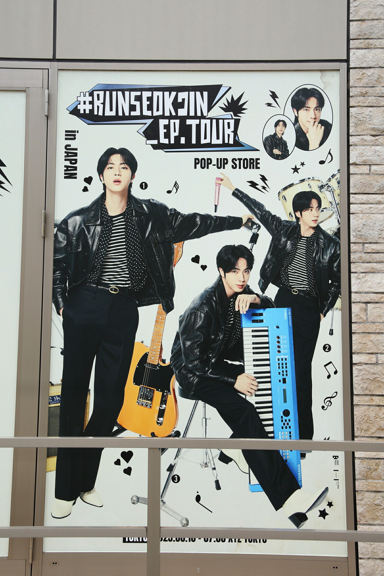 BTS JINのポップアップストアをレポート！ 等身大パネル、実寸“JIN