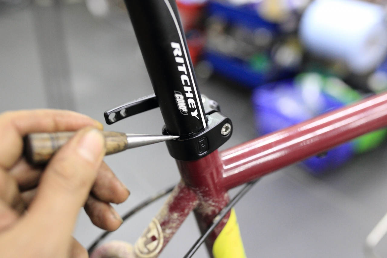 PAUL* quick release seatpost collar (black/orange) - BLUE LUG