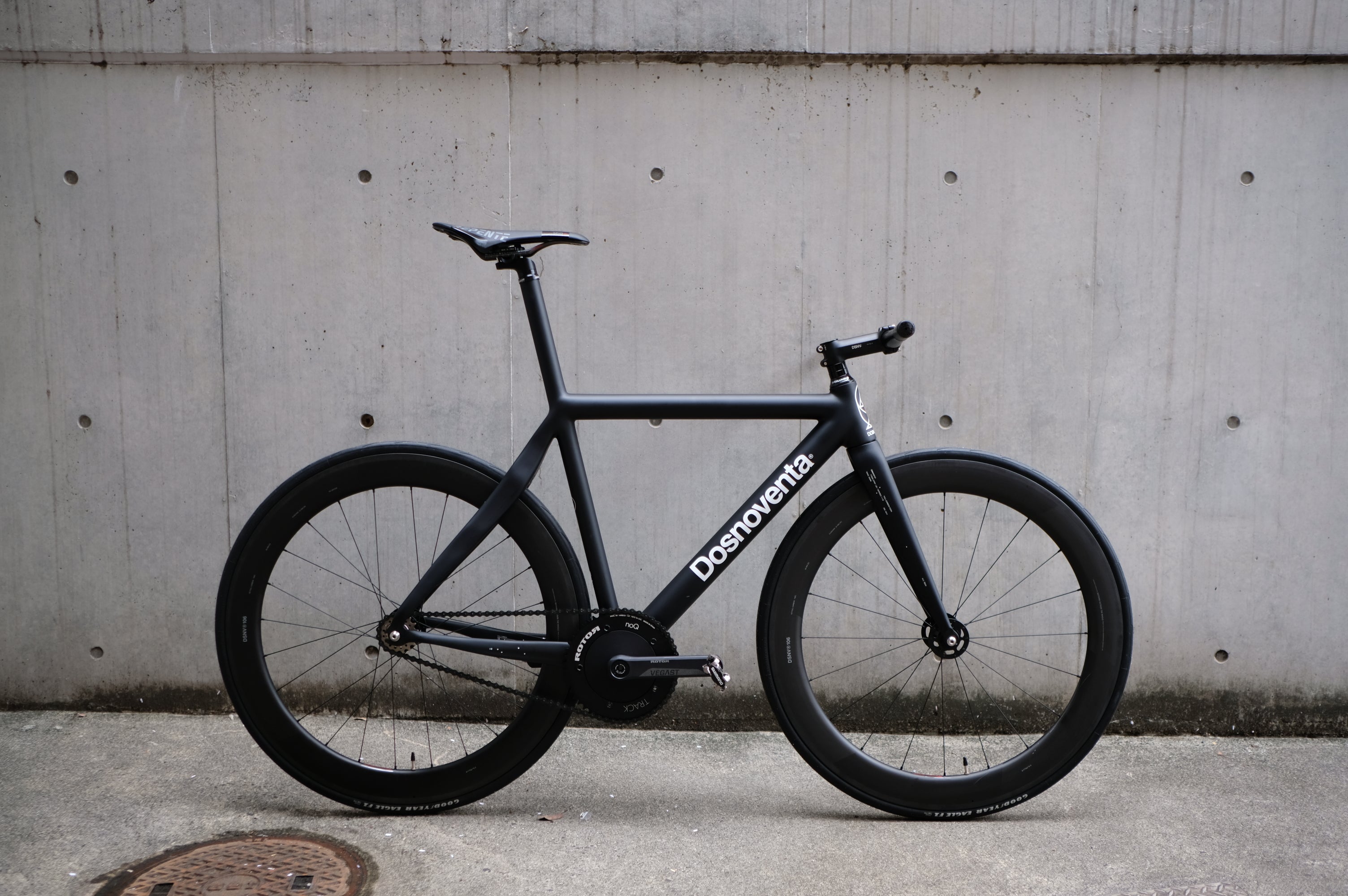 DOSNOVENTA乗りの最終到達地点 | ブローチャーズ - BROTURES ONLINE