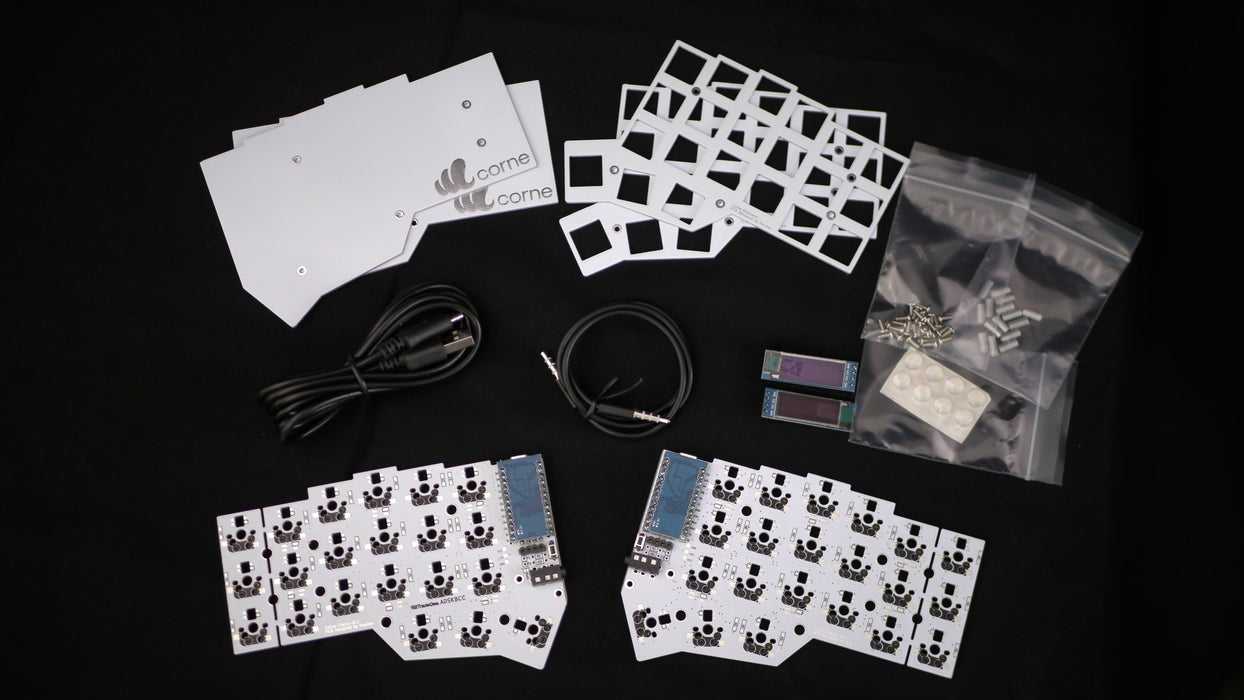 ADSKBCC CorneCherry 半田付けの要らない42キー自作キーボードキット