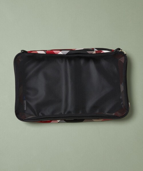 BLUE LABEL CRESTBRIDGE（ブルーレーベルクレストブリッジ）の