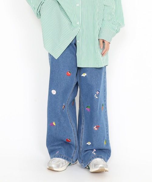 PUNYUS（プニュズ）の「10th anniversary総柄刺繍デニムバギーパンツ
