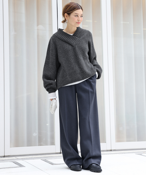 Deuxieme Classe（ドゥーズィエムクラス）の「*OLBIAアゼVネック プル