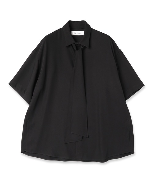 CULLNI（クルニ）の「23-SS-046 / Double Satin Bow Tie Short Sleeve