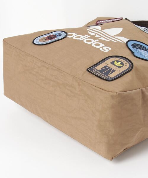adidas（アディダス）の「レコード トートバッグ / アディダス