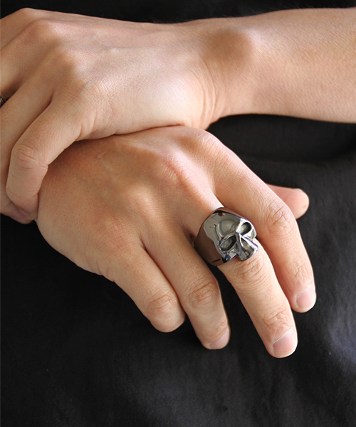 JAM HOME MADE（ジャムホームメイド）の「レボリューション スカル