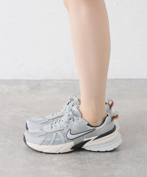 NIKE（ナイキ）の「【NIKE/ ナイキ】V2K Run(Grey)（スニーカー）」 - WEAR