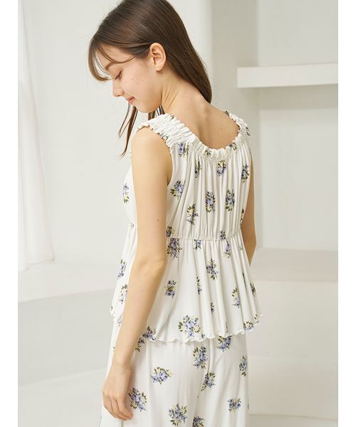 gelato pique（ジェラートピケ）の「花柄カップインフリルタンクトップ