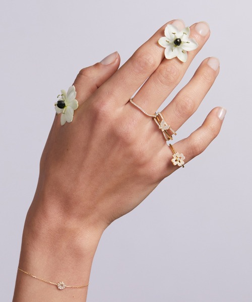 AHKAH（アーカー）の「パピヨンブリリアンパヴェ リング（リング