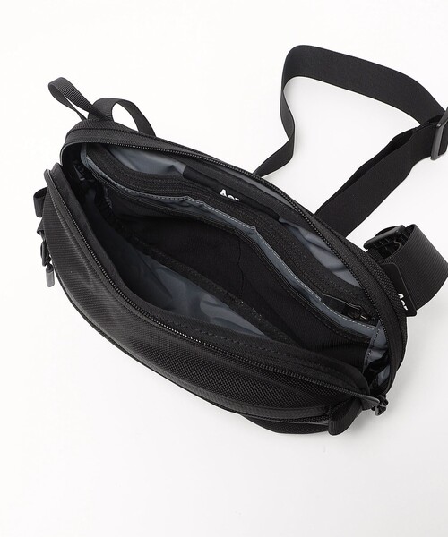 Aer＞ DAY SLING 3L/スリングバッグ（ショルダーバッグ）｜Aer（エアー