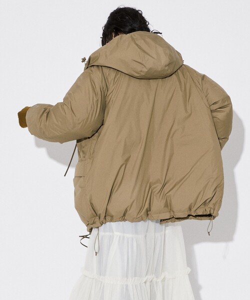 FIRST DOWN（ファーストダウン）の「FIRST DOWN × Firsthand