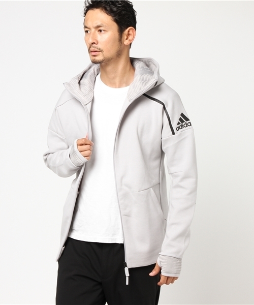 adidas（アディダス）の「M adidas Z.N.E PULSEフーディー［ZNE